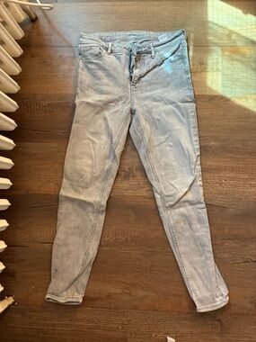 Old Navy Women's Light Gray Skinny Jeans - Stretch Denim